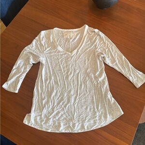 Women's Light Gray V-Neck Top